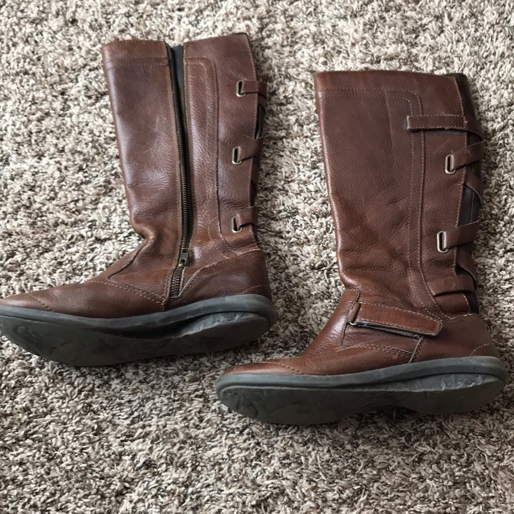 Riding boots